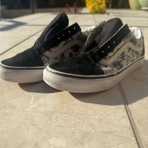 Vans Black and Cream Sneakers without shoe laces